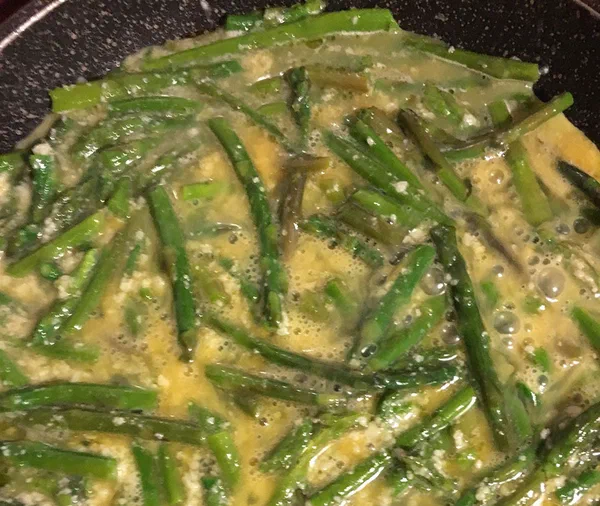 Frittata di asparagi selvatici — foto 3