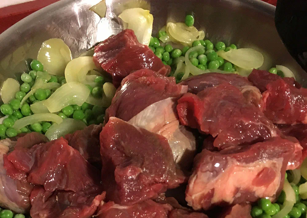 Spezzatino di manzo con piselli — foto 2