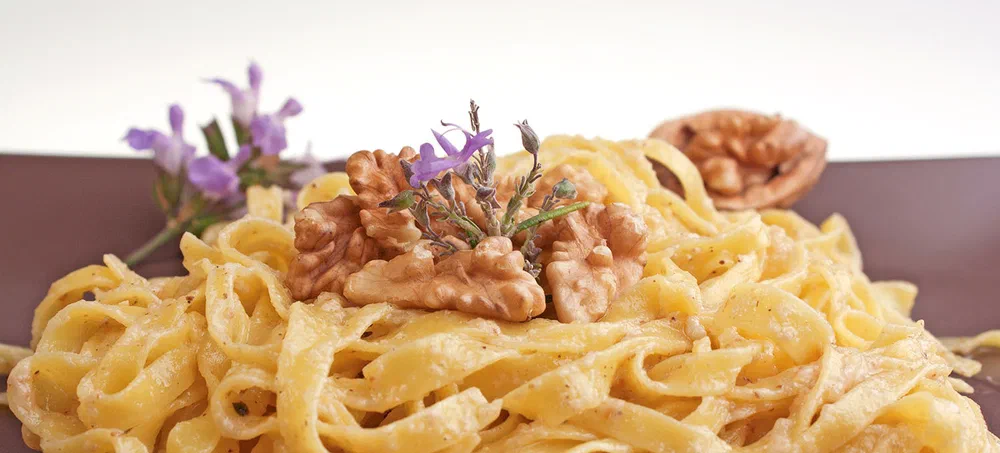Tagliatelle ricotta e noci