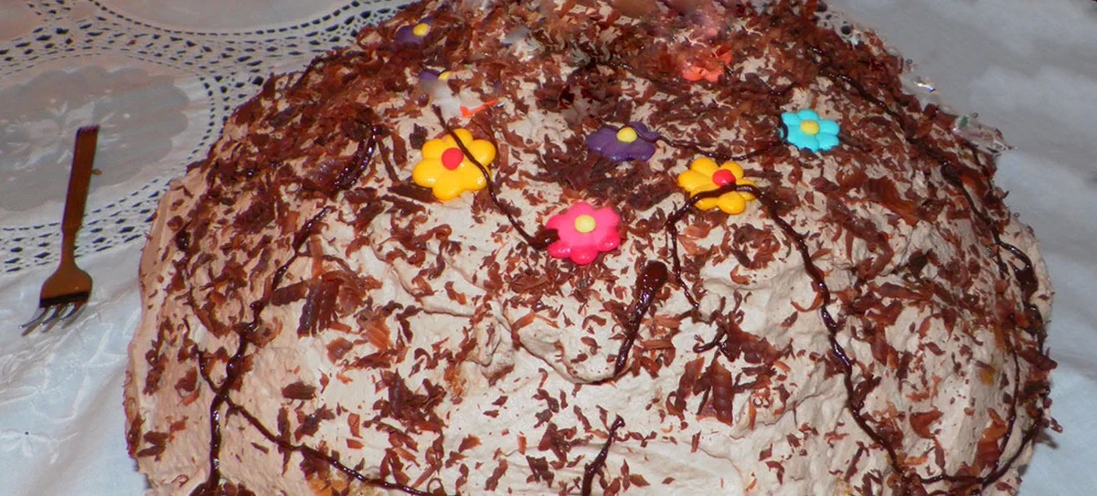 Torta Bianco e Nero, soffice e golosa ti ammalierà