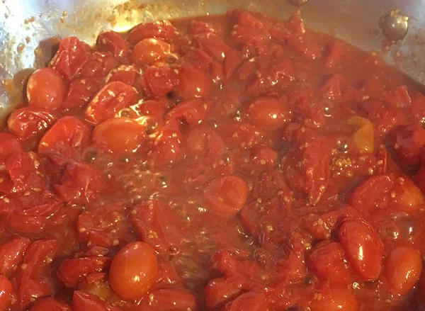 Spaghetti di farro e datterini — foto 2