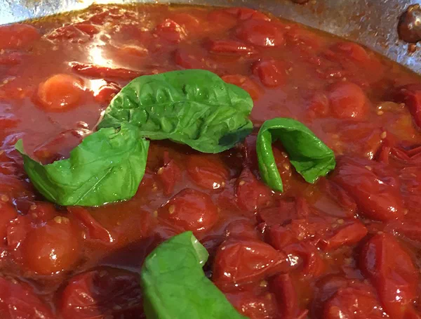 Spaghetti di farro e datterini — foto 3