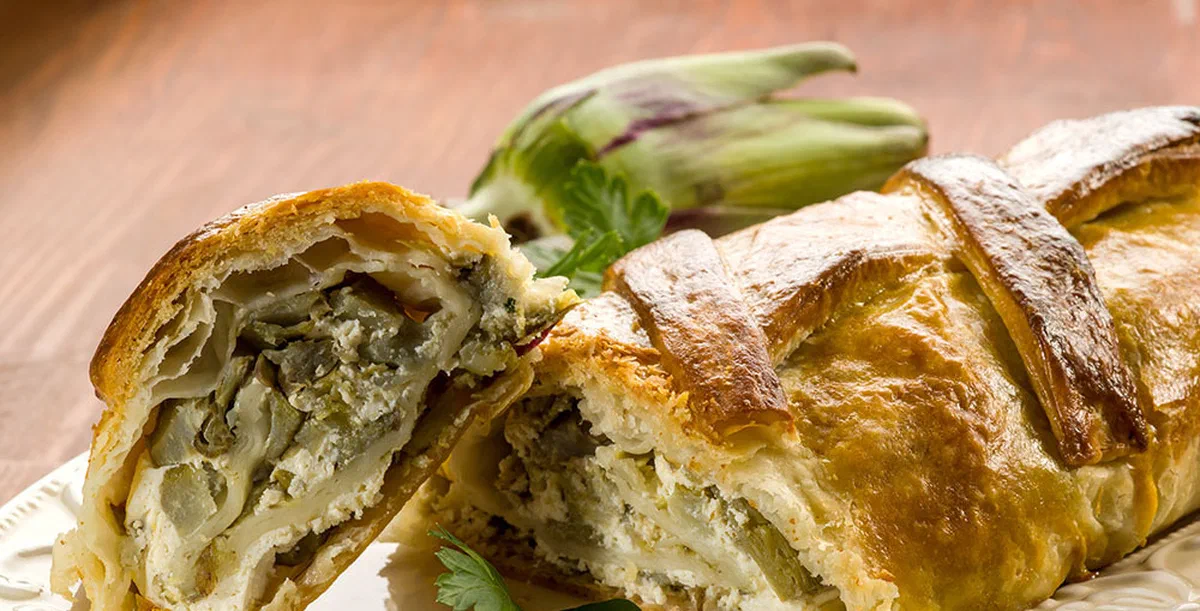 strudel with artichoke and ricotta, vegetarian food