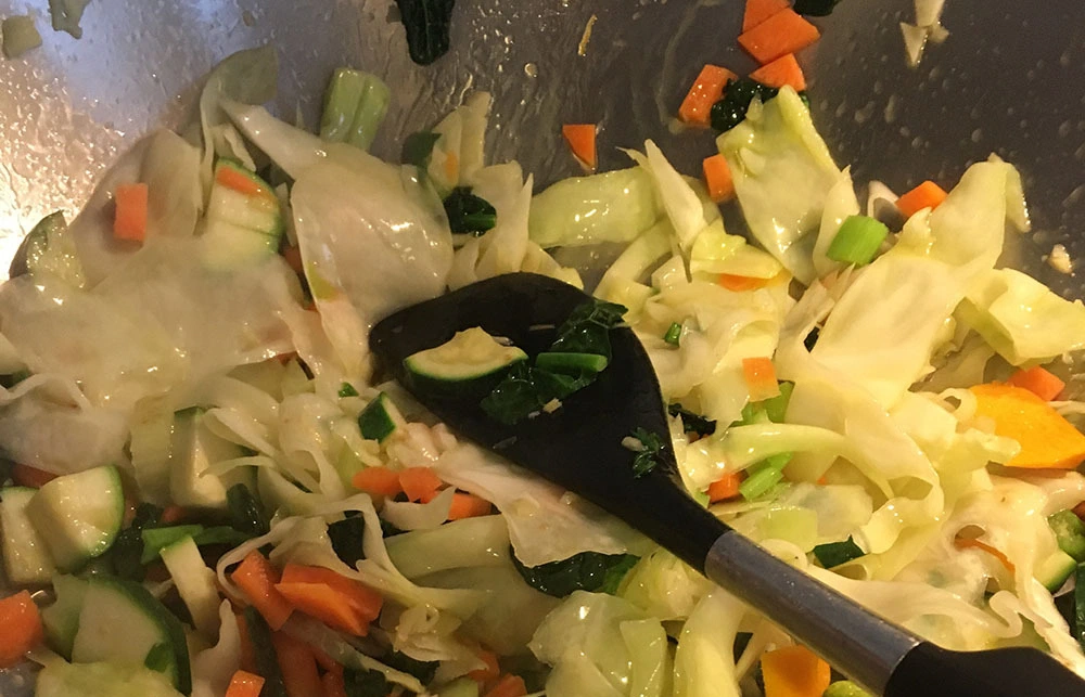 Noodles con verdure e pollo — foto 3